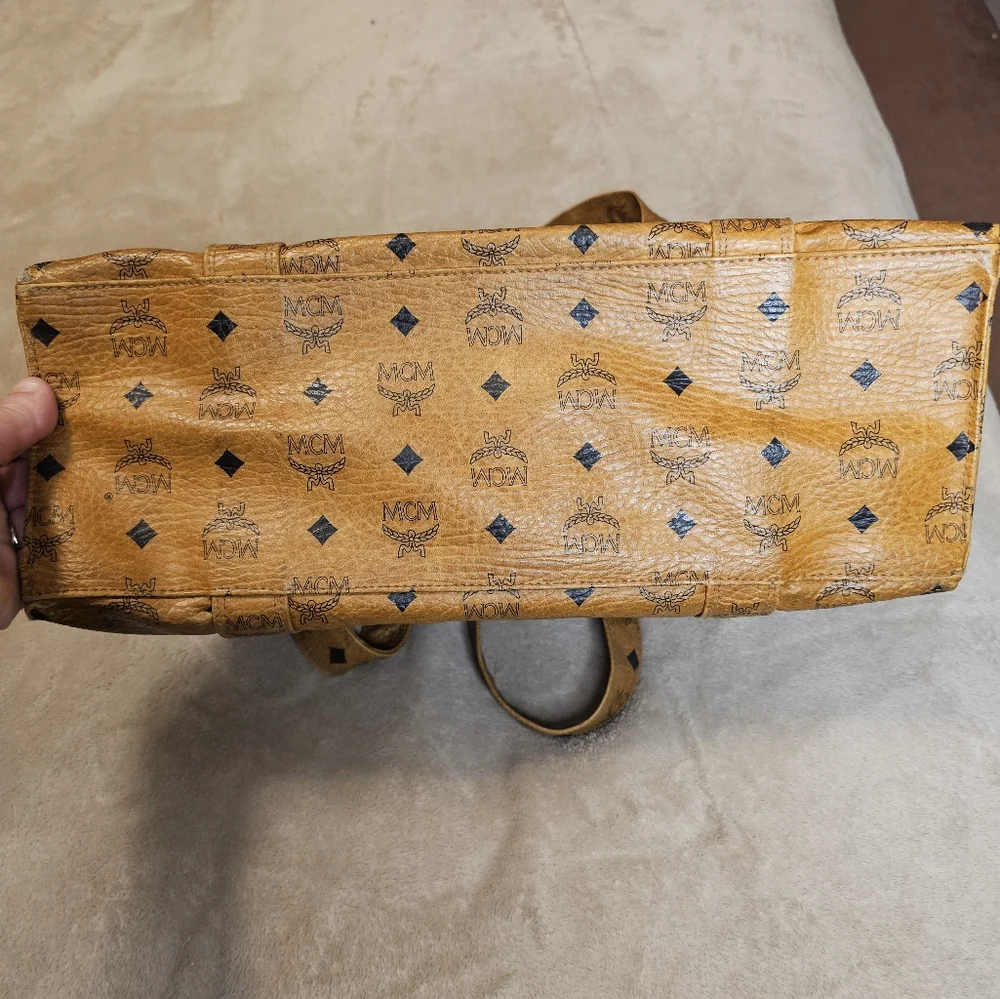 MCM Vintage Visetos Zip top tote